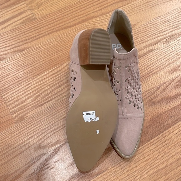 NEW!BP Perry Perforated D'Orsay Bootie Powered pink Suede Womens size - Picture 5 of 10